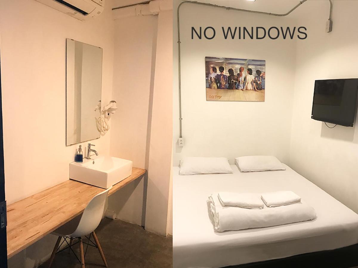Holy Sheet Hostel Bangkok Ngoại thất bức ảnh