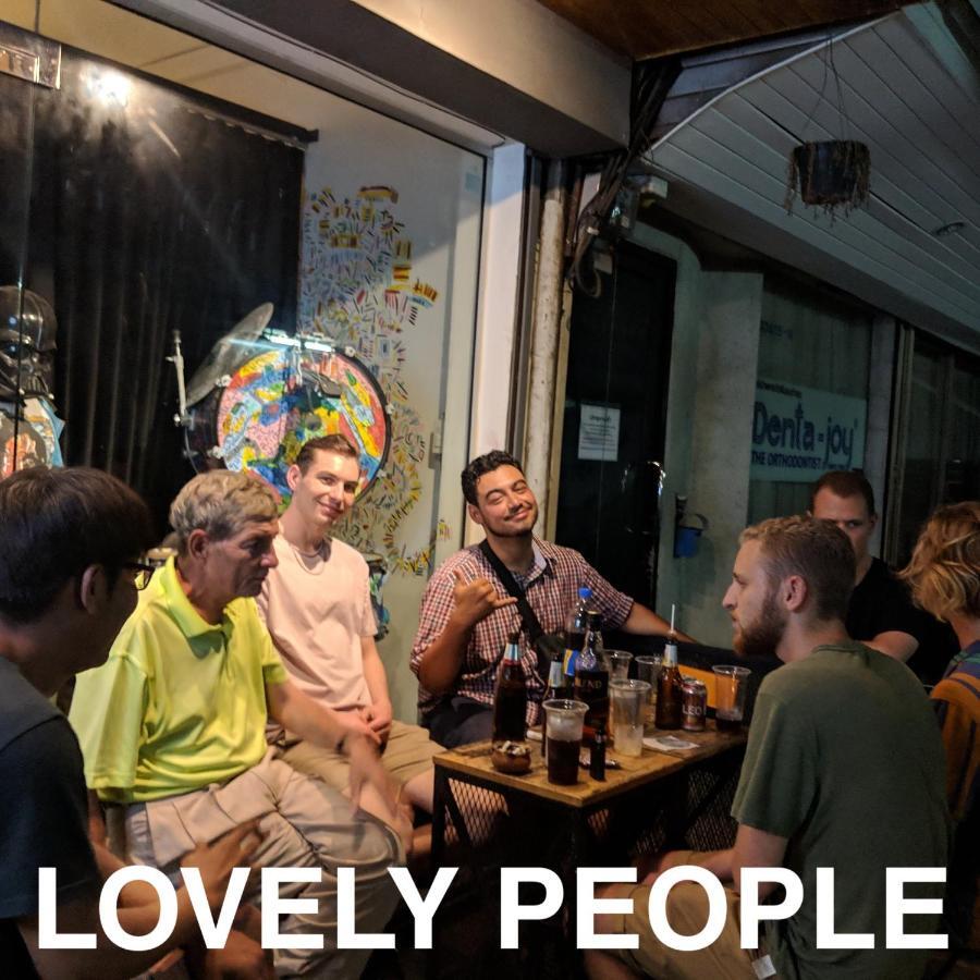 Holy Sheet Hostel Bangkok Ngoại thất bức ảnh